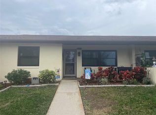 30115 Robin Ln, Tavares, FL 32778