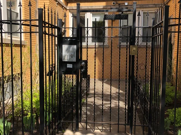 2351 N Kenneth Ave #2, Chicago, IL 60639