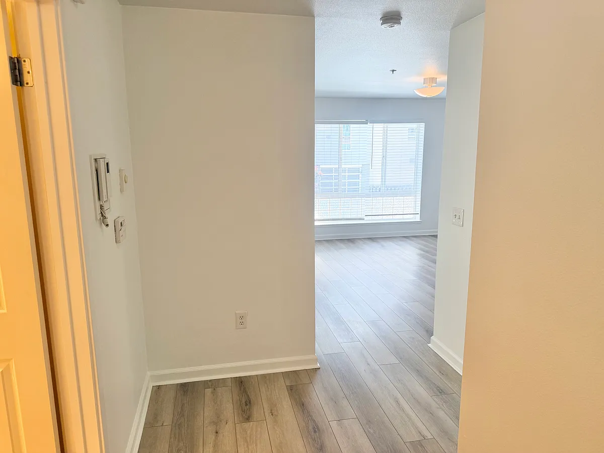 Building Photo - 3445 Geary Blvd #204