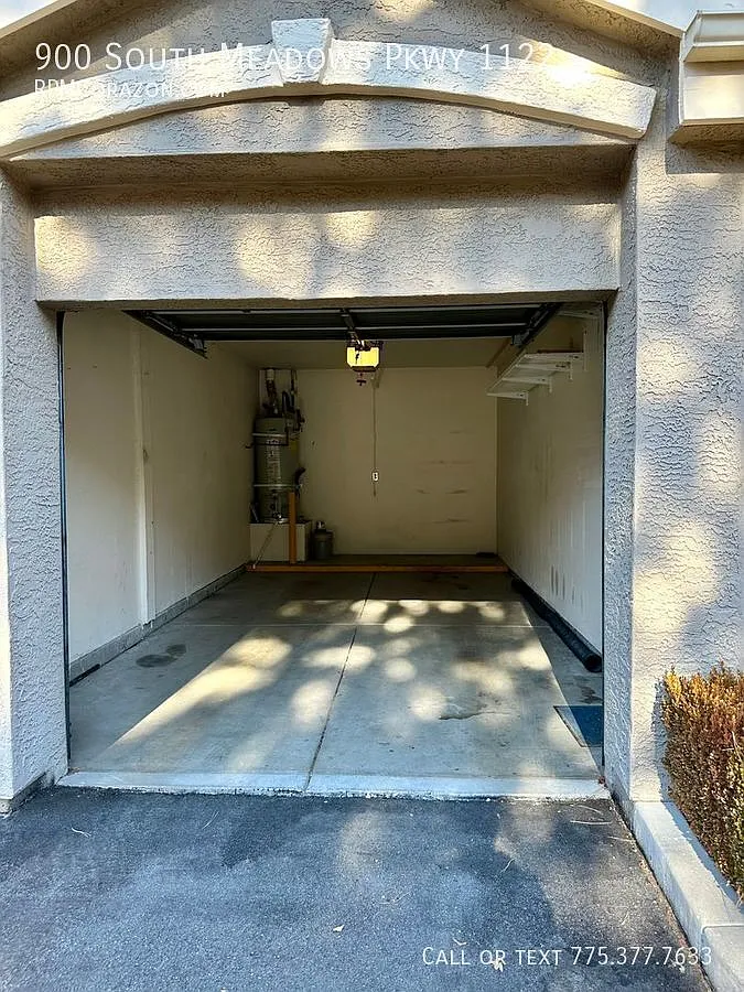 Fantastic amenities! 2 bedroom condo w/ fireplace and garage. — Photo 2