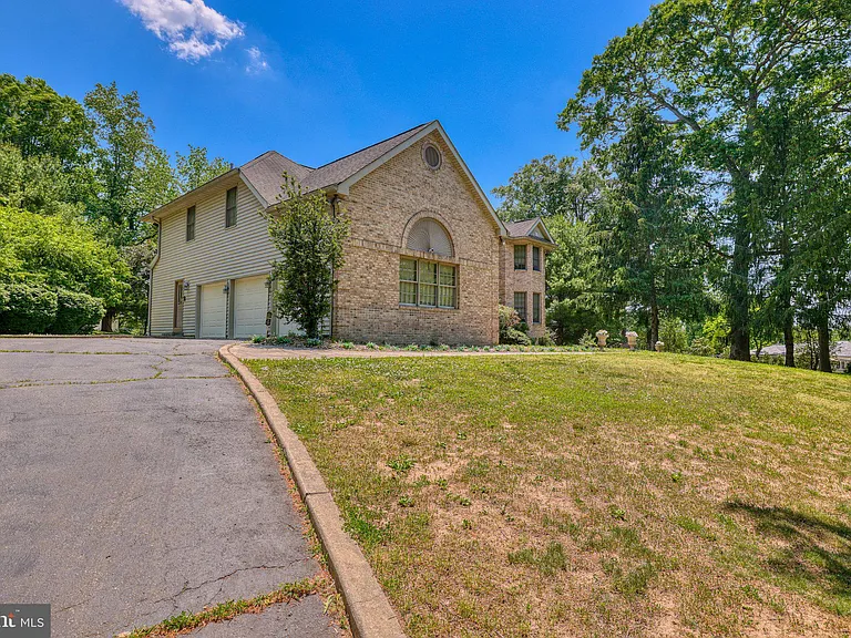 15 Scenic Dr — Photo 42
