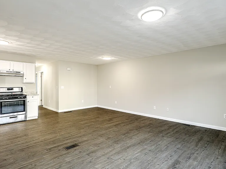 164 Dora St #2 — Photo 7