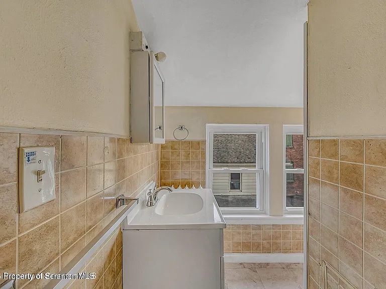 402 Scott St #3 — Photo 7