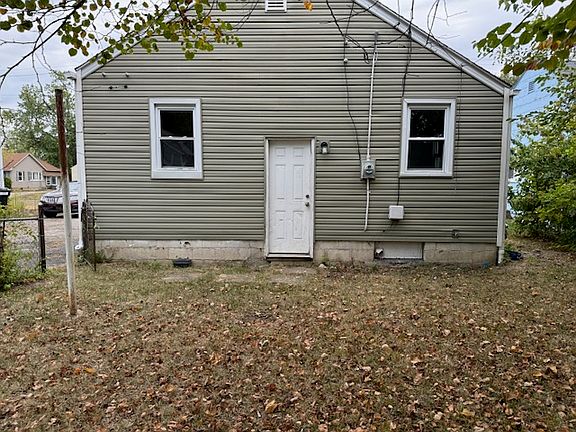 3rd image of 2706 Osceola Ave