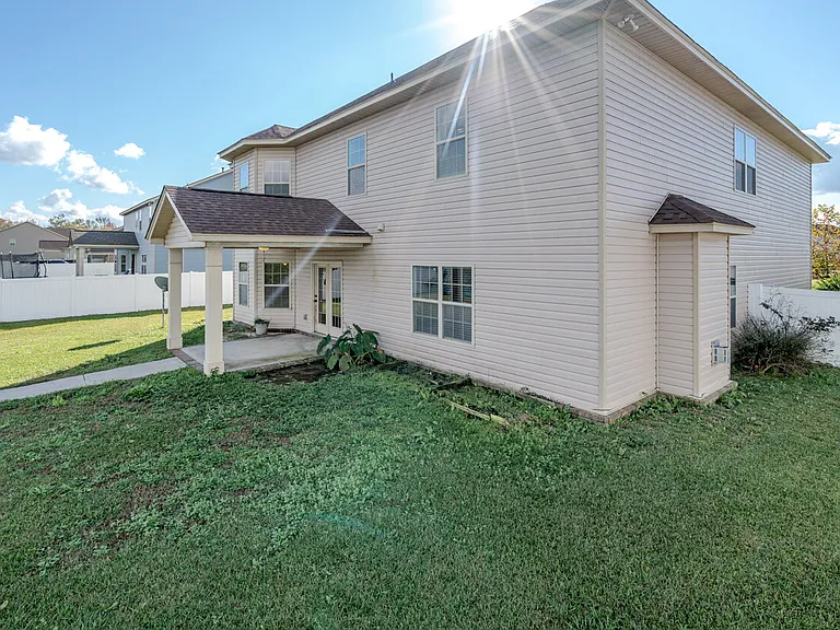 965 McCathern Ave — Photo 41