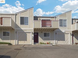 7572 Mountain Blvd APT 2, Oakland, CA 94605