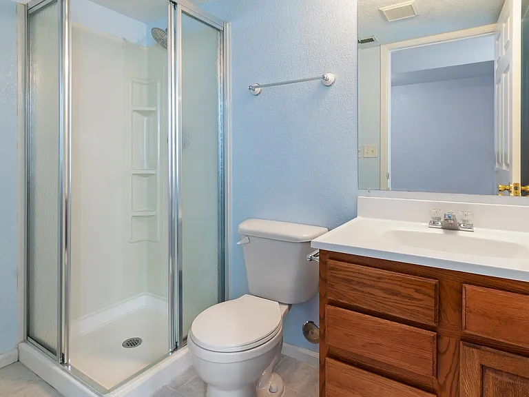 1862 Twin Lakes Cir — Photo 25
