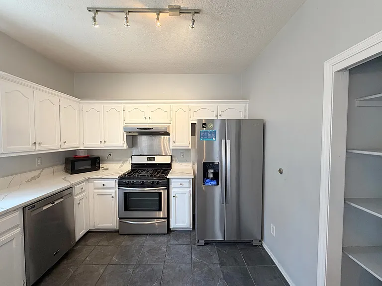 7300 Tricia Rd NE — Photo 14
