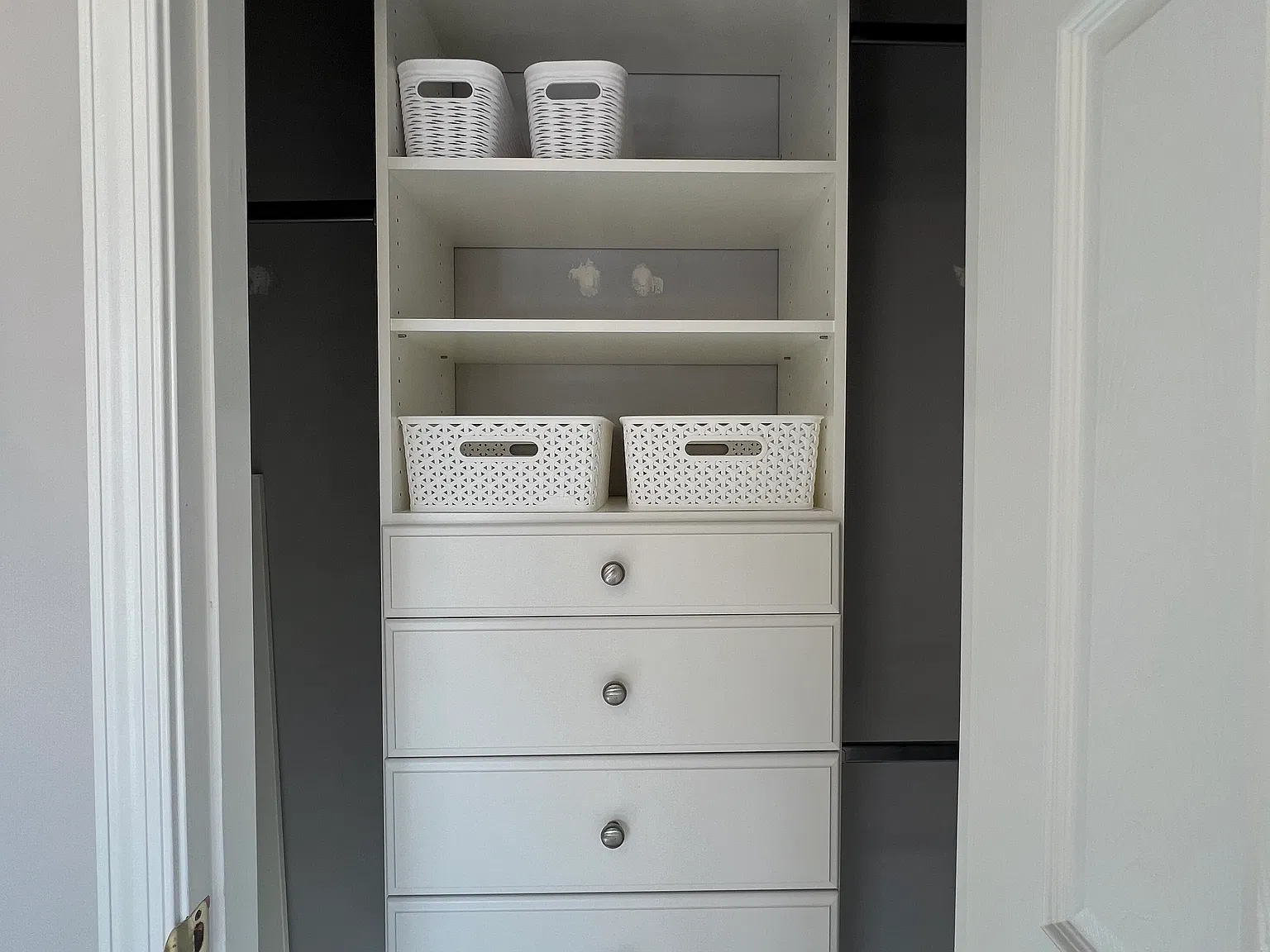 1 bed, 2300 sqft, $1,250 — Photo 2