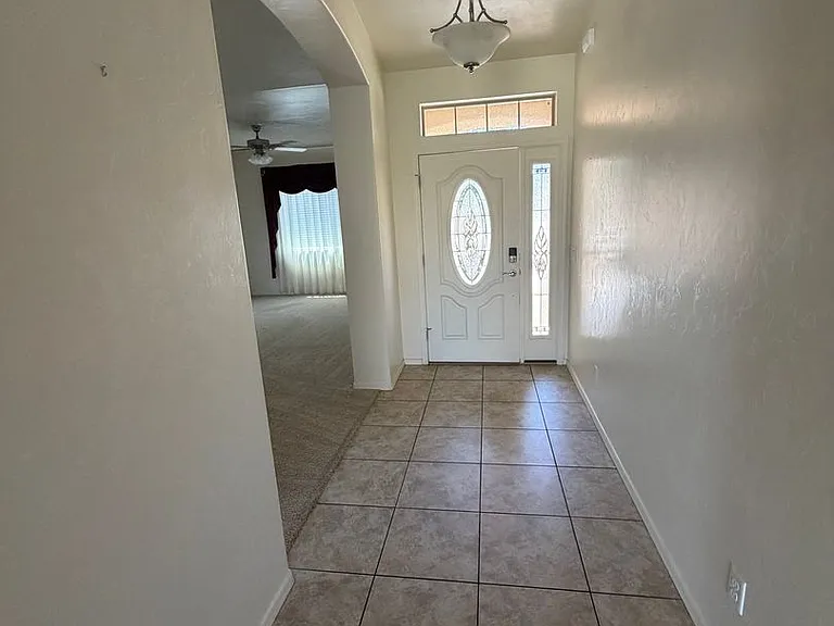 2189 Jacks Dr — Photo 2