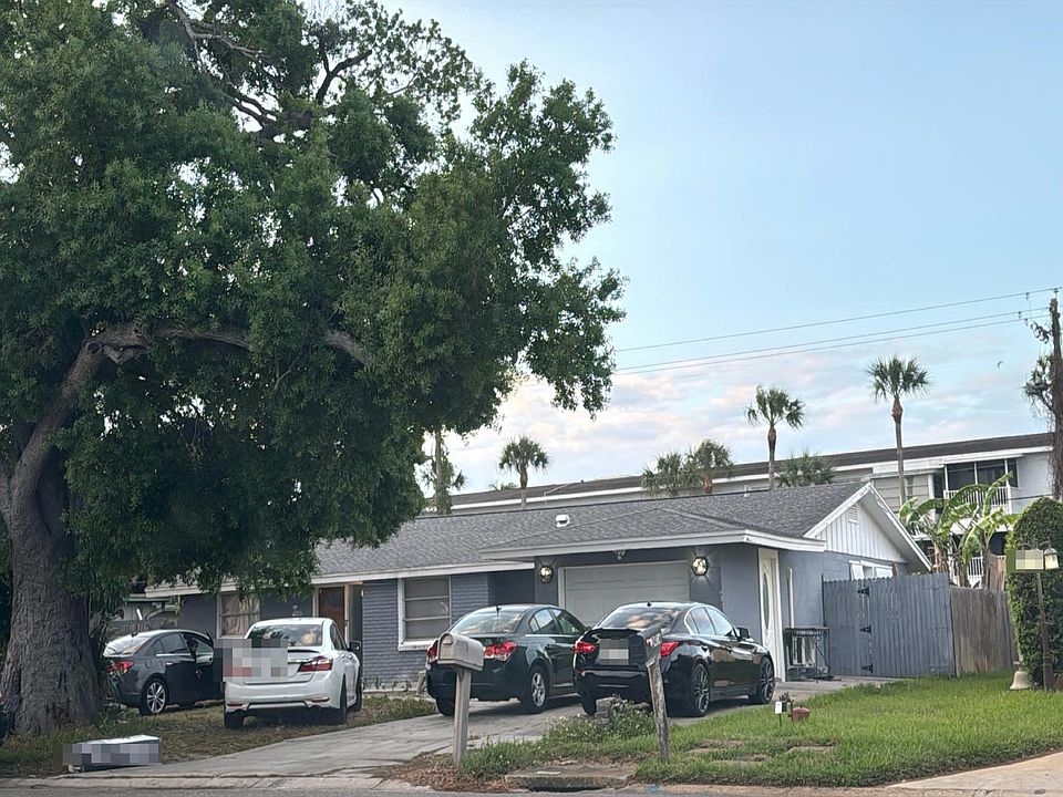 2nd image of 2412 58th Avenue Dr W