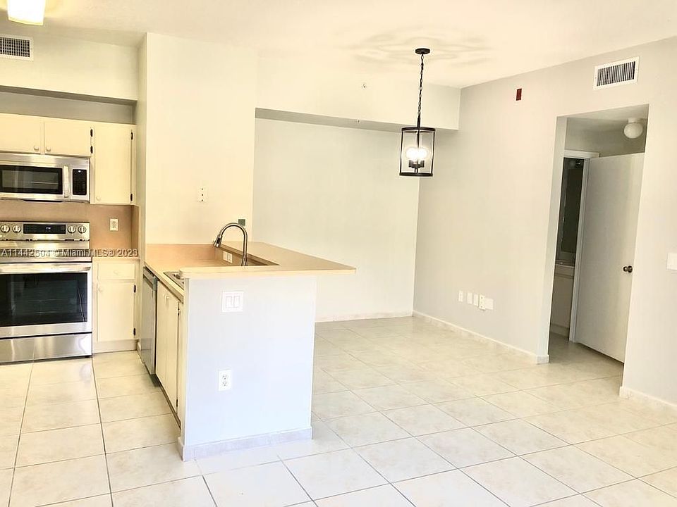 1st image of 7250 NW 114th Ave APT 107
