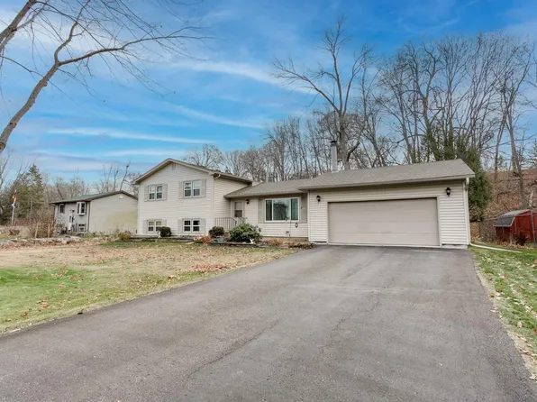 21438 Iverson Ave N, Forest Lake, MN 55025