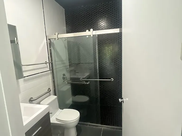 440 E 115th St #2B — Photo 3