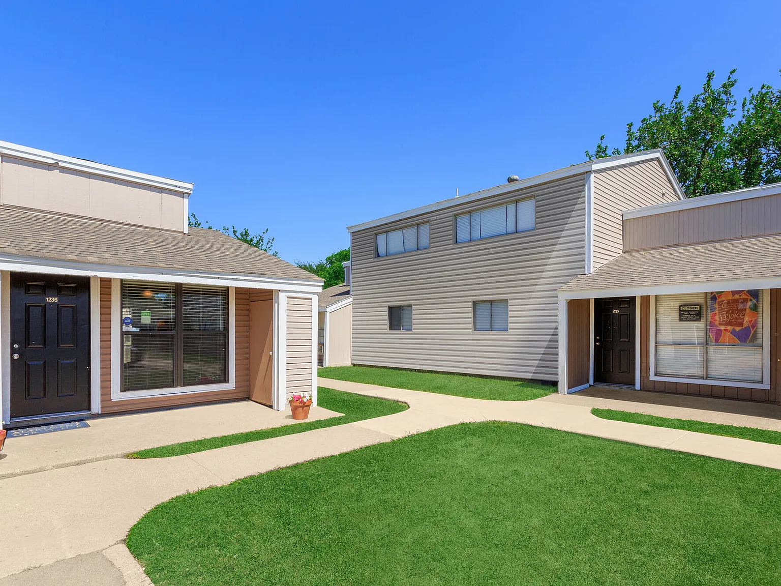 Rolling Meadows — Photo 1