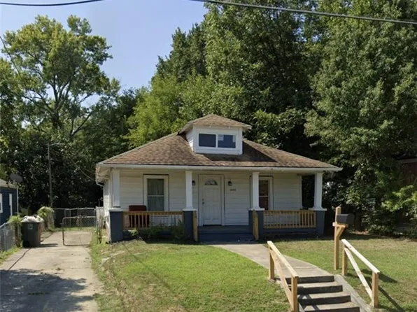 2008 McConnell Rd, Greensboro, NC 27401