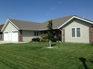 3625 Maple Leaf Ave, Cody, WY 82414