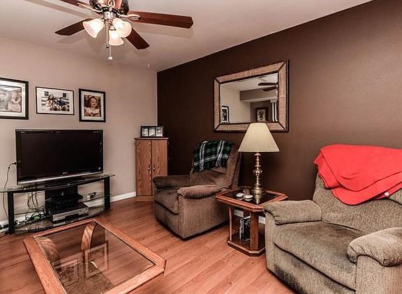 5th image of 513 Arborwood Dr