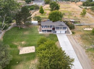3026 Escolar Rd, Kennewick, WA 99338