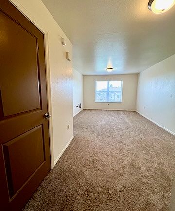 4th image of 1316 Dakota Dr