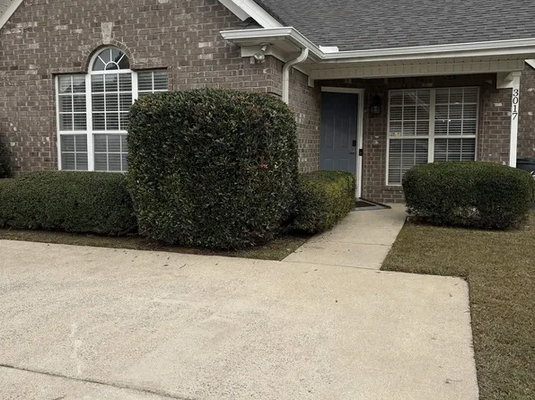 3017 Summit Ln, Fultondale, AL 35068