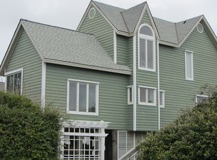 3 Silversides Trl, Southport, NC 28461