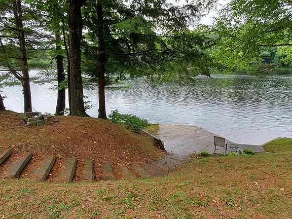 3rd image of 717 E River Dr