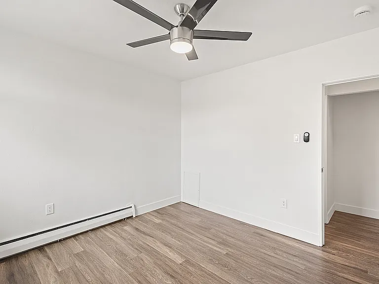 1326 Corona — Photo 34