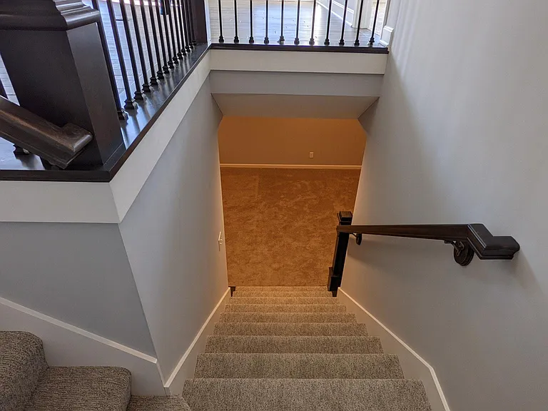 16172 Fontana St — Photo 11