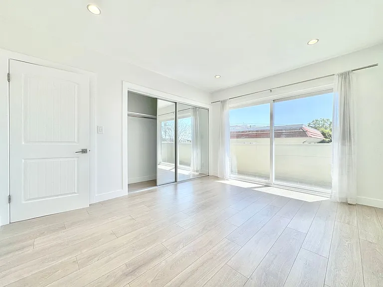 8616 Whitworth Drive — Photo 15