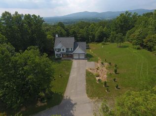 425 Hufton Brook Ln, Blue Ridge, VA 24064