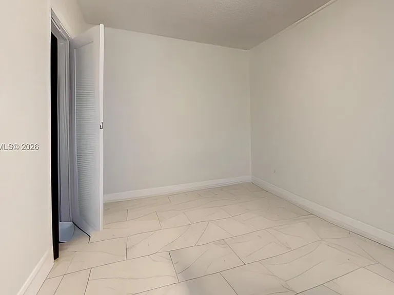 220 SW 8th Ave #1-2 — Photo 13