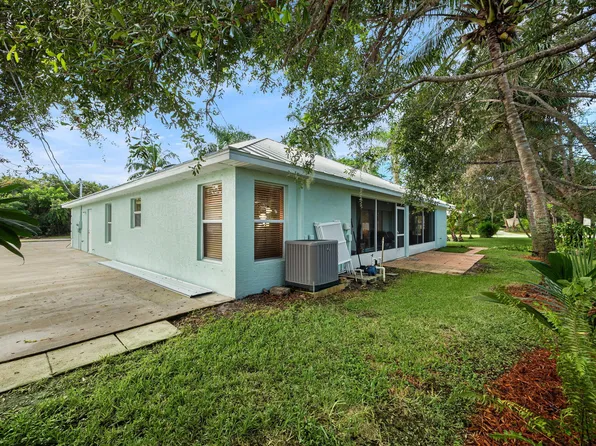 5596 SE Sailfish Way, Stuart, FL 34997