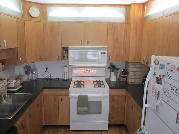 3rd image of 4025 11th Ave S