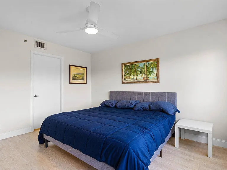700 Uno Lago Dr #303 — Photo 8