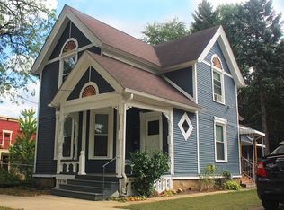 616 Chatham St NW, Grand Rapids, MI 49504