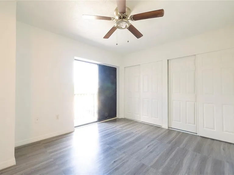 2947 Poplar Ave — Photo 27