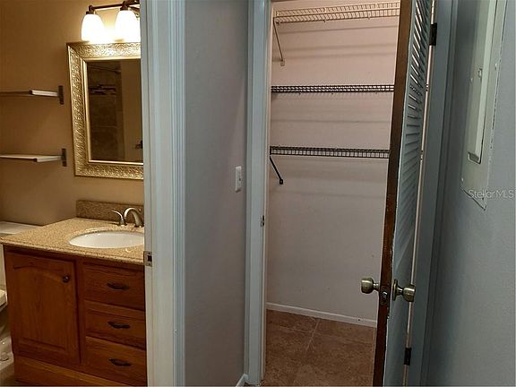 5th image of 2245 Alden Ln APT E