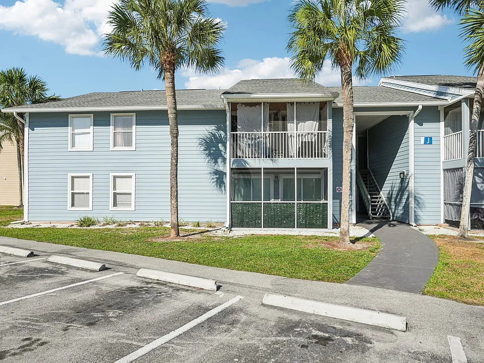 Cypress West Apartments