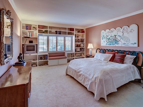 4th image of 1739 Federal Ave APT 302