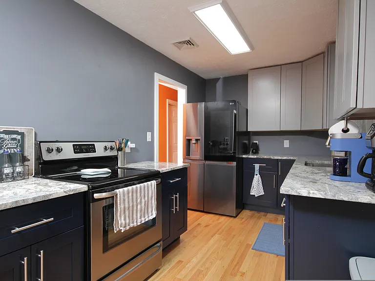 191 Sherbrooke Dr — Photo 9