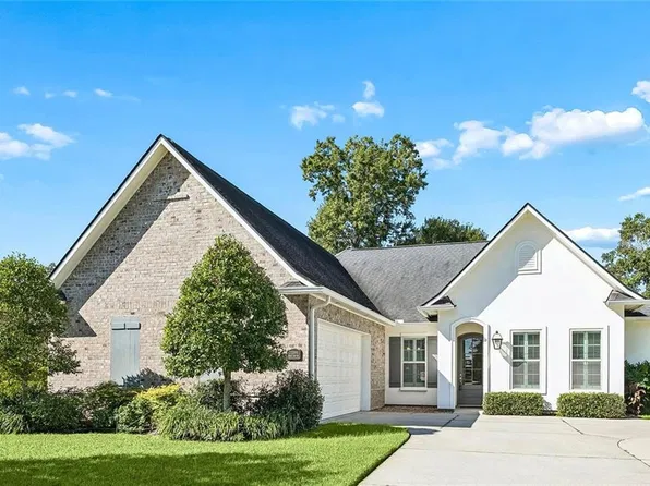 23399 Noble Oak Dr, Springfield, LA 70462