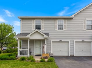 385 Richmond Ct, Romeoville, IL 60446