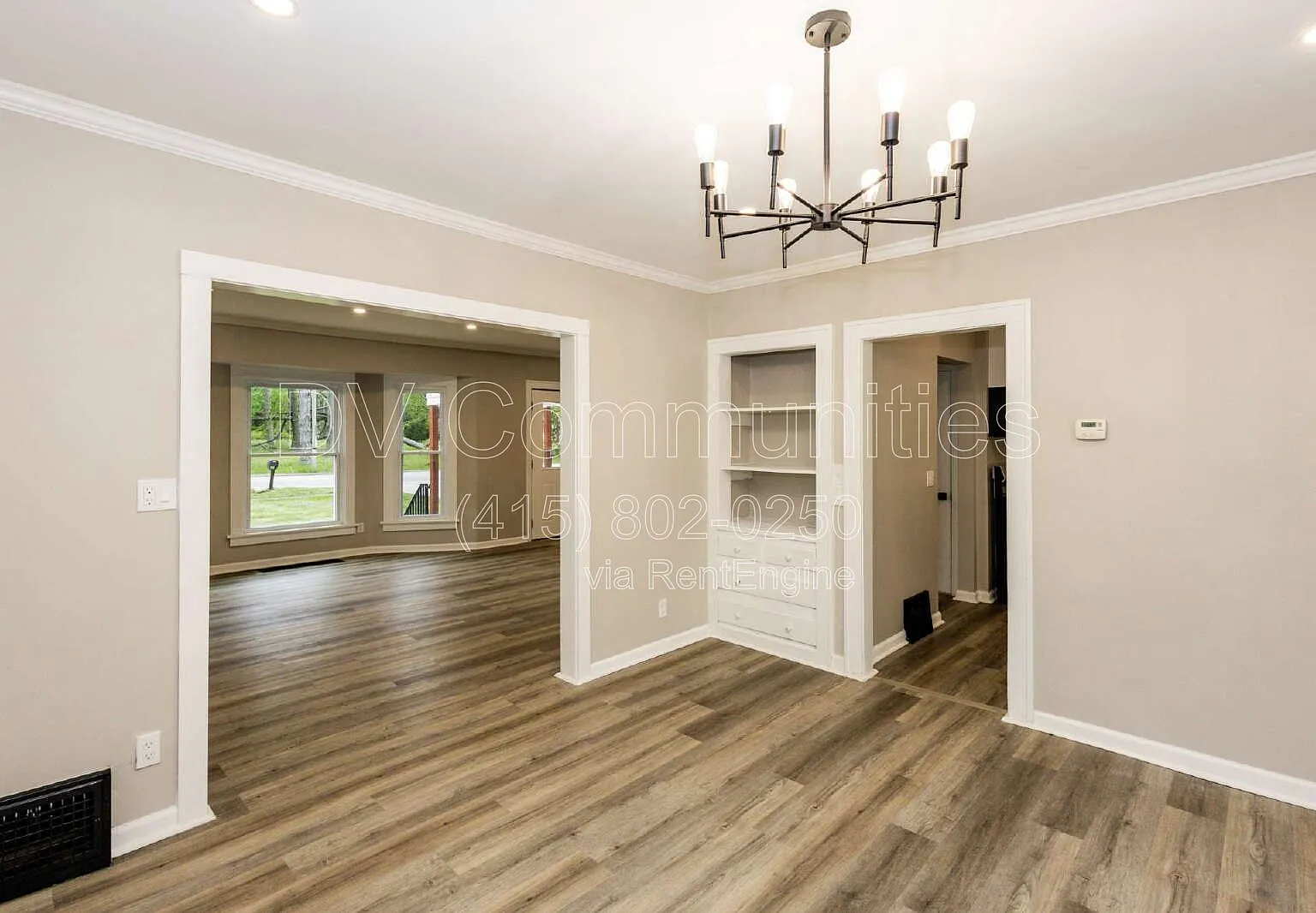 5 bed, 2.5 bath, 2736 sqft, $2,950 — Photo 4