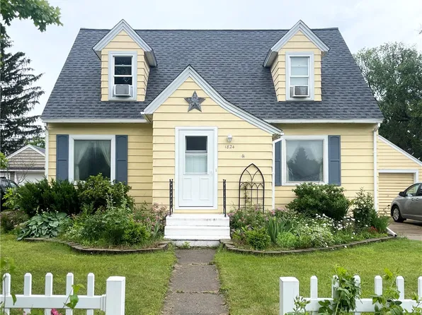 1824 Badger Avenue, Eau Claire, WI 54701