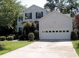 913 Park Place Dr, Loganville, GA 30052