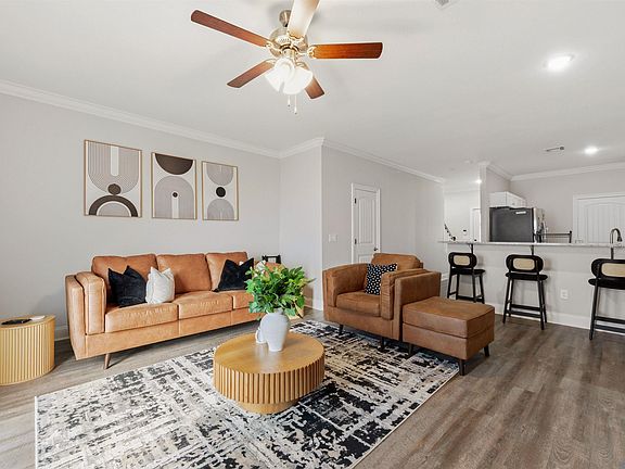 4th image of 12 Townhouse Cv