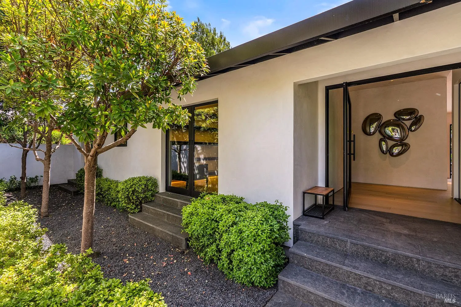 1885 Larkspur Street - Photo 3