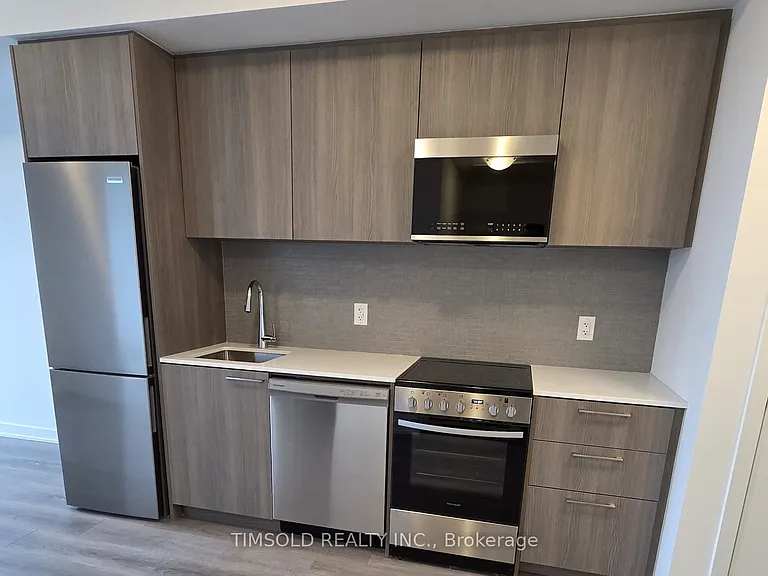 7437 Kingston Rd #419 — Photo 3