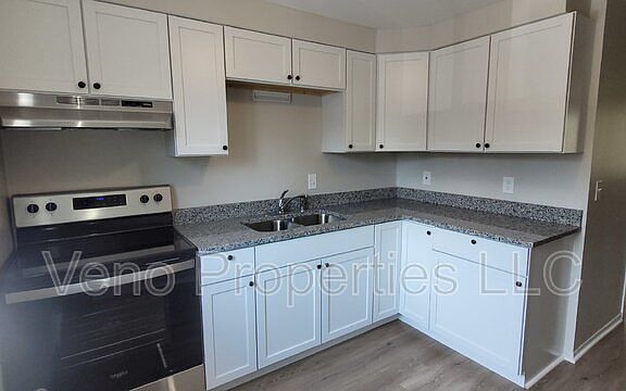 5th image of 40 McIntyre St Unit B5
